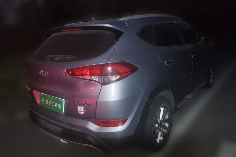 Used Hyundai Tucson 2015 1.6T Dual-Clutch Two-Wheel-Drive Smart Model Rear Right 45 Deg