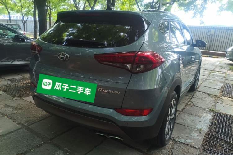 Used Hyundai Tucson 2015 1.6T Dual-Clutch Two-Wheel-Drive Leading Model Rear Right 45 Deg