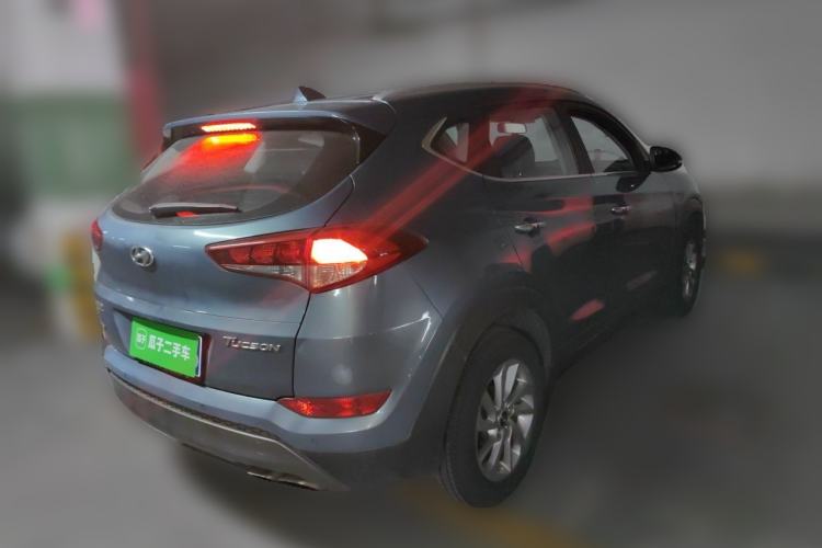Used Hyundai Tucson 2015 1.6T Dual-Clutch Two-Wheel-Drive Smart Model Rear Right 45 Deg