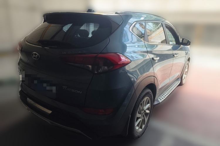Used Hyundai Tucson 2015 1.6T Dual-Clutch Two-Wheel-Drive Smart Model Rear Right 45 Deg