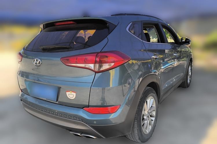 Used Hyundai Tucson 2015 1.6T Dual-Clutch Two-Wheel-Drive Smart Model Rear Right 45 Deg