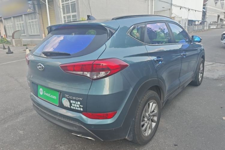 Used Hyundai Tucson 2015 1.6T Dual-Clutch Two-Wheel-Drive Smart Model Rear Right 45 Deg
