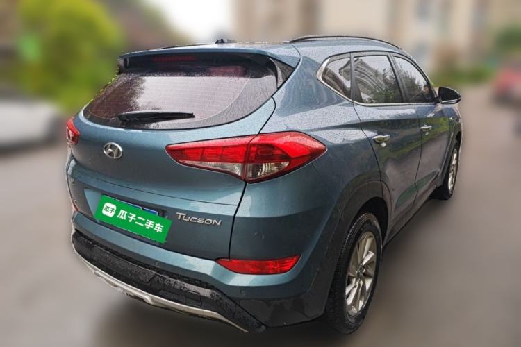 Used Hyundai Tucson 2015 1.6T Dual-Clutch Two-Wheel-Drive Smart Model Rear Right 45 Deg