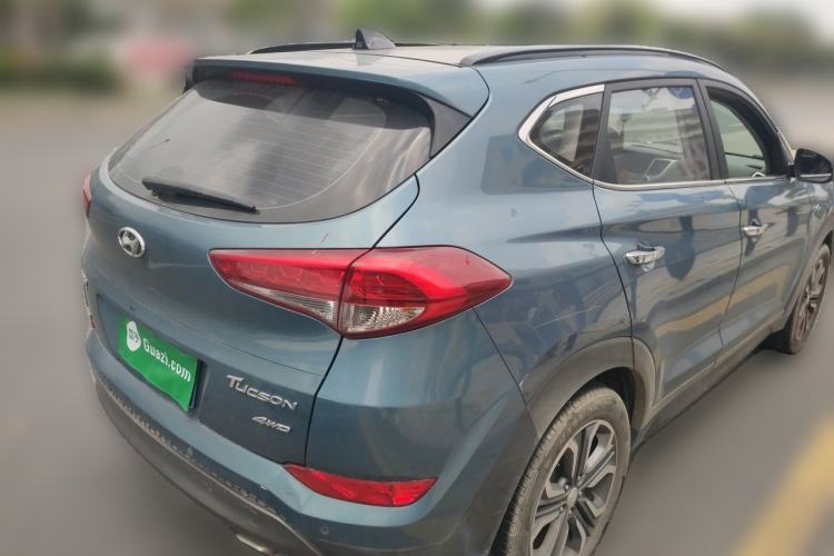 Used Hyundai Tucson 2015 1.6T Dual-Clutch Two-Wheel-Drive Leading Model Rear Right 45 Deg