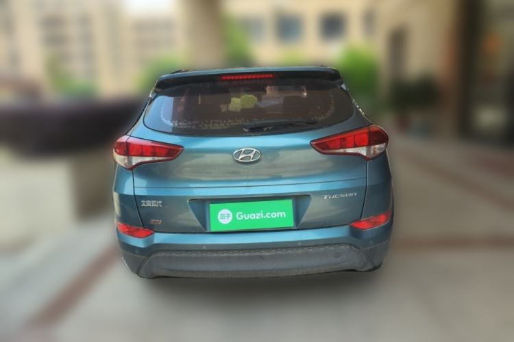 Used Hyundai Tucson 2015 2.0L Automatic Two-Wheel Drive Smart Version Rear