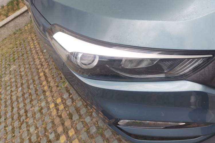 Used Hyundai Tucson 2015 1.6T Dual-Clutch Two-Wheel-Drive Smart Model Right Front Headlight