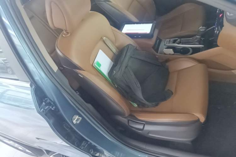 Used Hyundai Tucson 2015 1.6T Dual-Clutch Two-Wheel-Drive Smart Model Right Front Seat