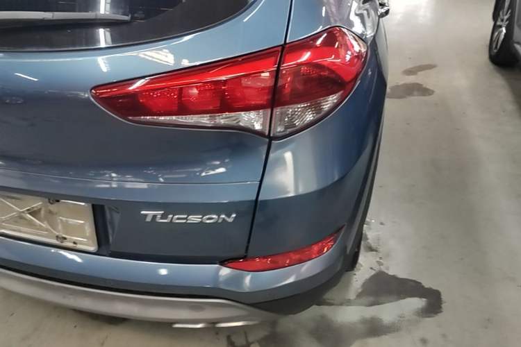 Used Hyundai Tucson 2015 1.6T Dual-Clutch Two-Wheel-Drive Smart Model Right Rear Taillight
