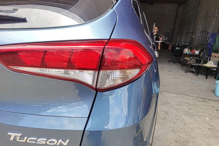 Used Hyundai Tucson 2015 1.6T Dual-Clutch Two-Wheel-Drive Smart Model Right Rear Taillight