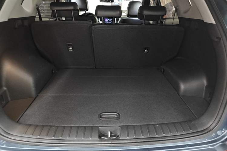 Used Hyundai Tucson 2015 1.6T Dual-Clutch Two-Wheel-Drive Smart Model Trunk