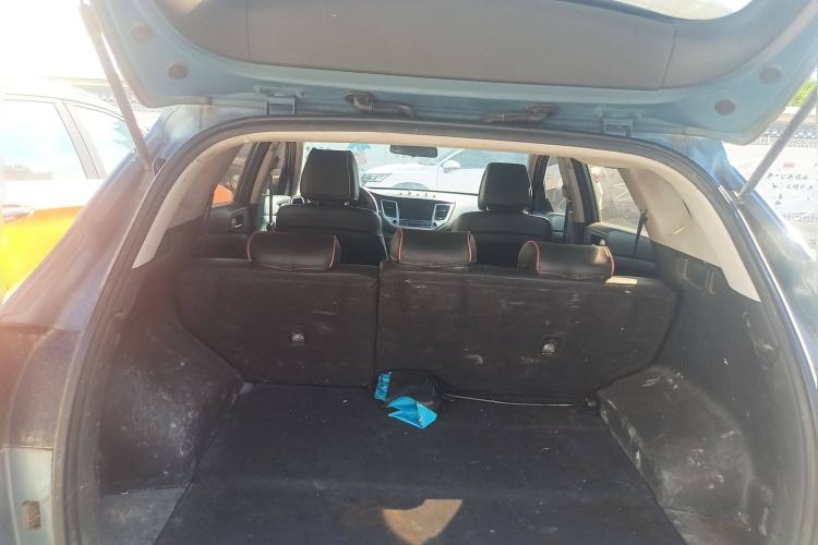 Used Hyundai Tucson 2015 1.6T Dual-Clutch Two-Wheel-Drive Smart Model Trunk