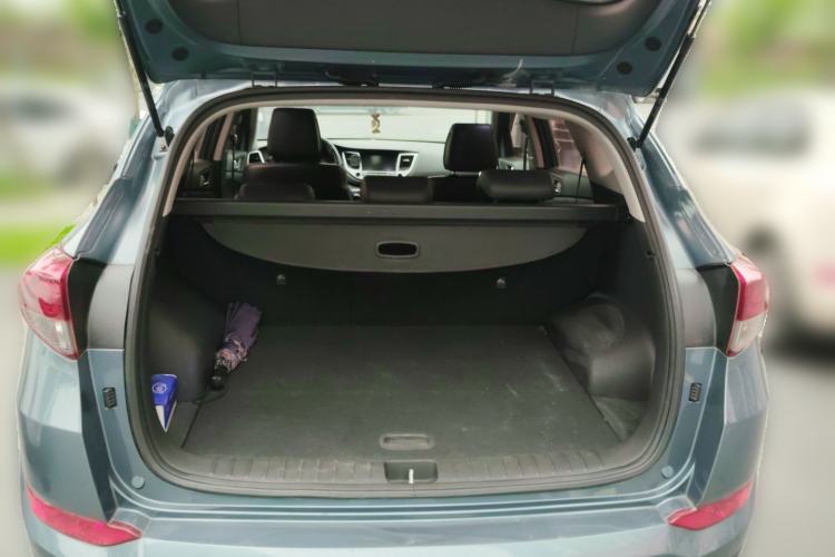 Used Hyundai Tucson 2015 1.6T Dual-Clutch Two-Wheel-Drive Smart Model Trunk