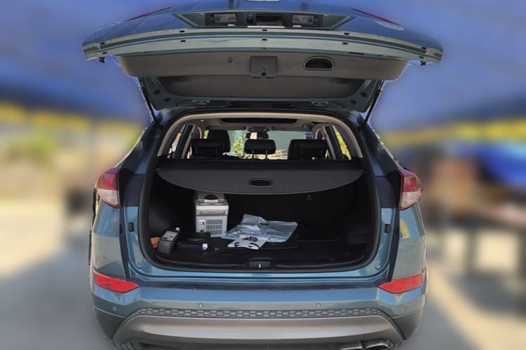 Used Hyundai Tucson 2015 1.6T Dual-Clutch Two-Wheel-Drive Smart Model Trunk