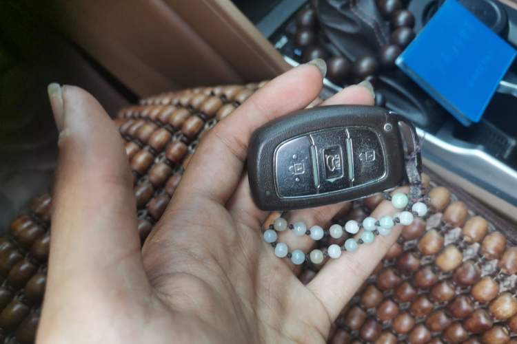 Used Hyundai Tucson 2015 1.6T Dual-Clutch Two-Wheel-Drive Smart Model Vehicle Key
