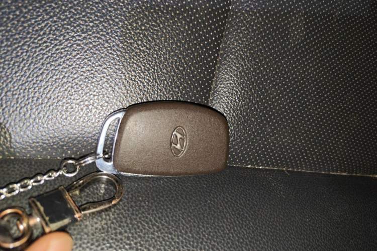 Used Hyundai Tucson 2015 1.6T Dual-Clutch Two-Wheel-Drive Smart Model Vehicle Key