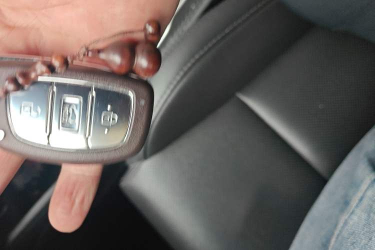 Used Hyundai Tucson 2015 1.6T Dual-Clutch Two-Wheel-Drive Smart Model Vehicle Key