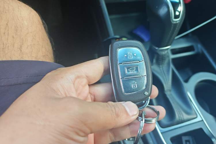 Used Hyundai Tucson 2015 1.6T Dual-Clutch Two-Wheel-Drive Smart Model Vehicle Key