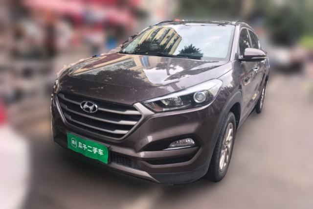 Used Hyundai Tucson 2015 2.0L Automatic Two-Wheel Drive Smart Version
