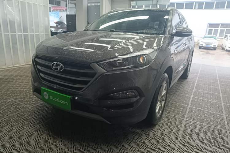 Used Hyundai Tucson 2015 1.6T Dual-Clutch Two-Wheel-Drive Smart Model Guazi used car, China used car export, Used car for sale, Used cars, Cheapest cars for sale