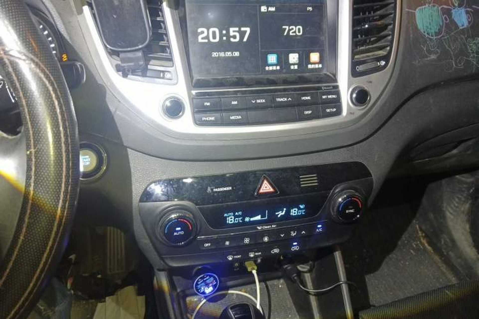 Used Hyundai Tucson 2015 1.6T Dual-Clutch Two-Wheel-Drive Smart Model Audio And AC Panel