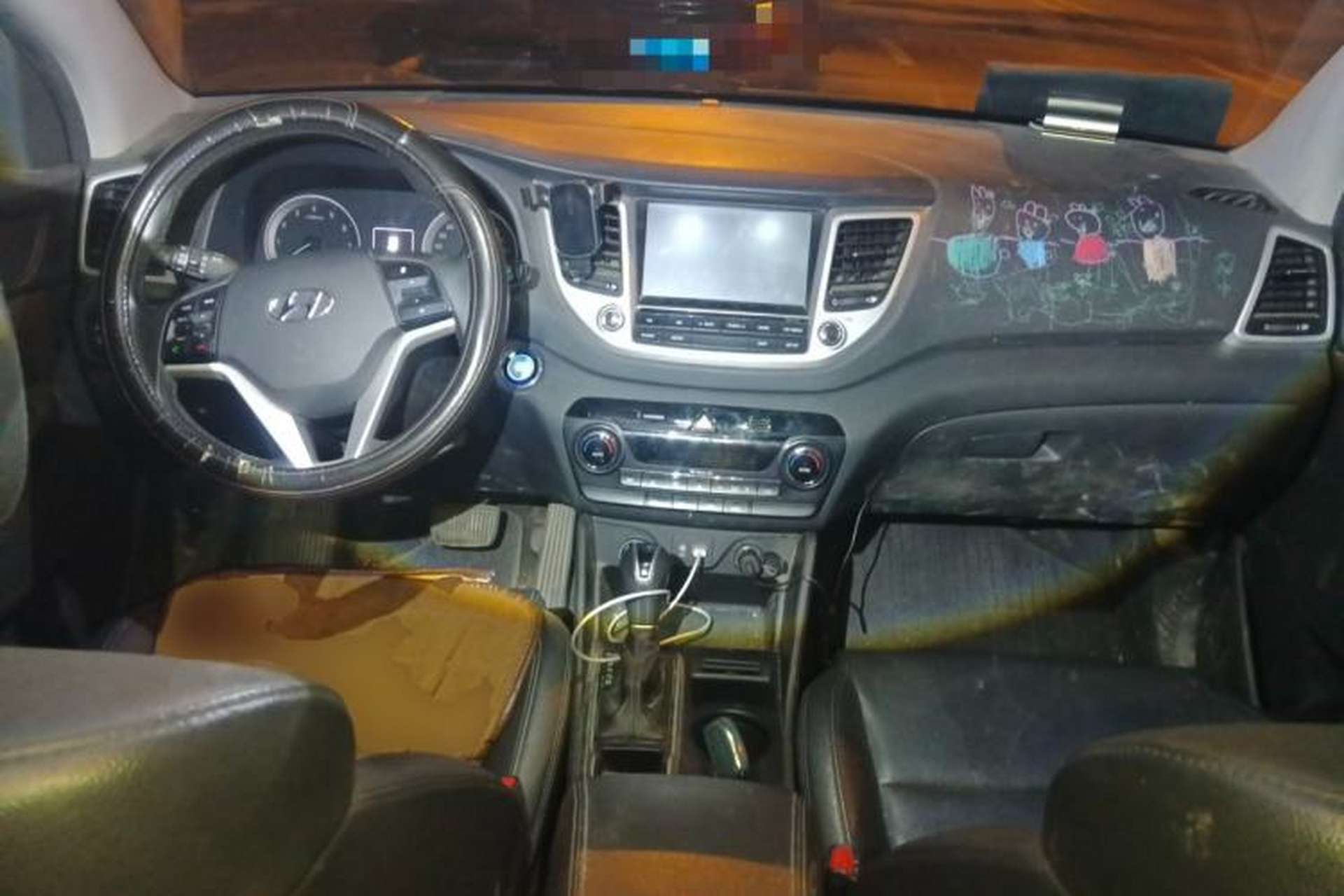 Used Hyundai Tucson 2015 1.6T Dual-Clutch Two-Wheel-Drive Smart Model Center Console