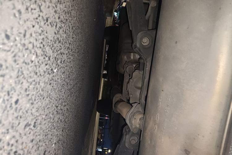 Used Hyundai Tucson 2015 1.6T Dual-Clutch Four-Wheel Drive Flagship Model Chassis Rear