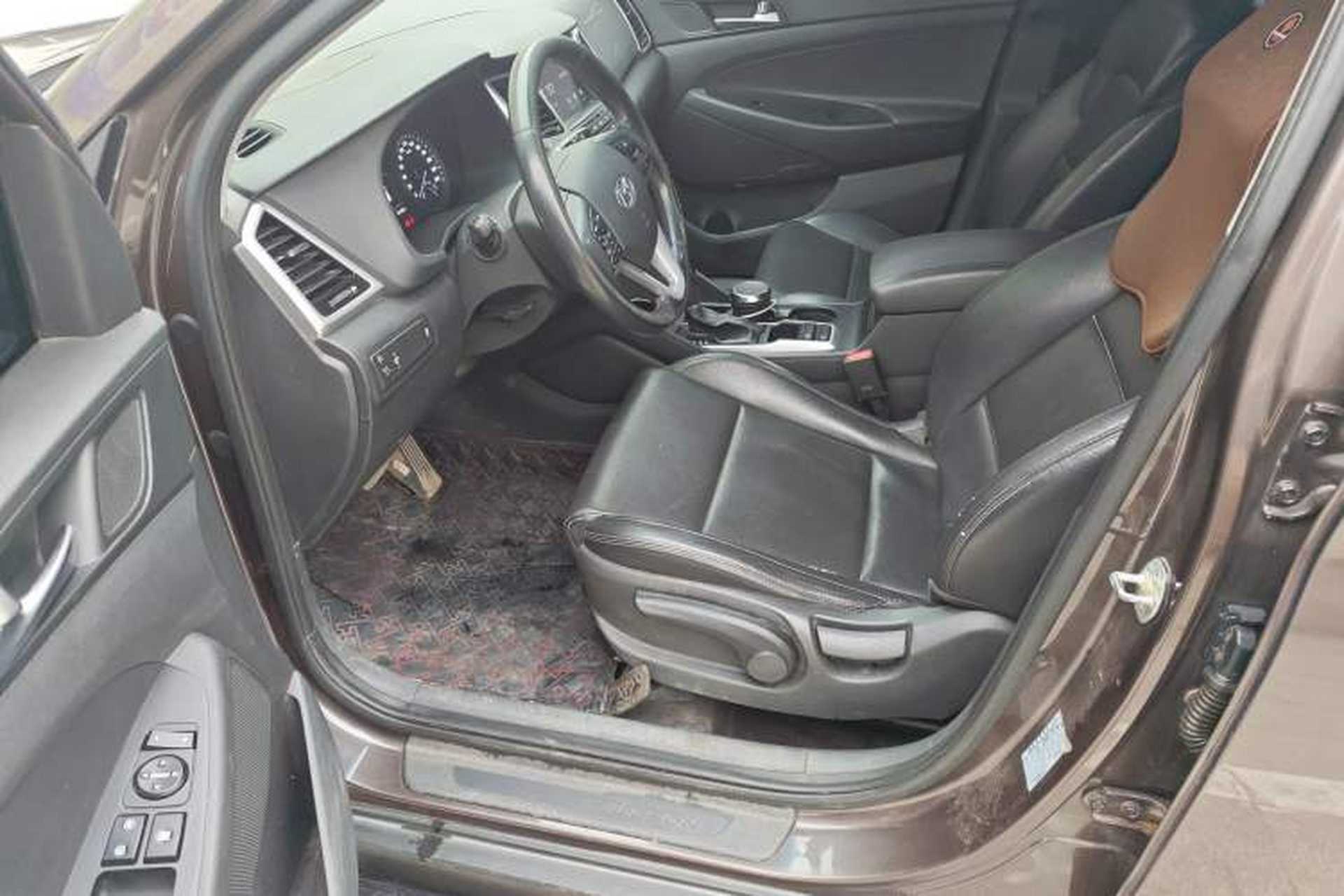 Used Hyundai Tucson 2015 1.6T Dual-Clutch Two-Wheel-Drive Smart Model Driver Seat