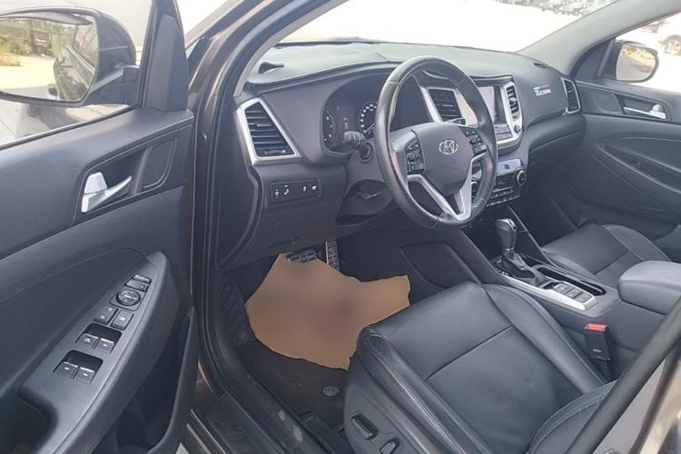 Used Hyundai Tucson 2015 1.6T Dual-Clutch Four-Wheel Drive Flagship Model Driver Seat