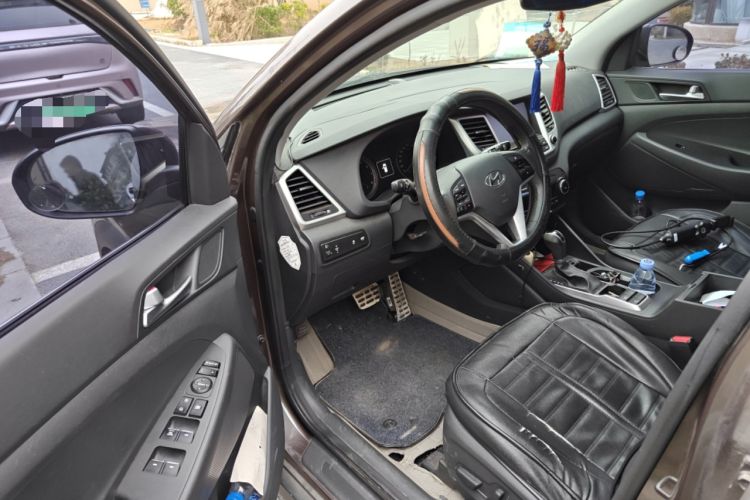 Used Hyundai Tucson 2015 1.6T Dual-Clutch All-Wheel-Drive Premium Model Driver Seat