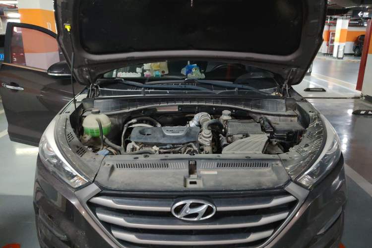 Used Hyundai Tucson 2015 1.6T Dual-Clutch Two-Wheel-Drive Smart Model Engine Bay