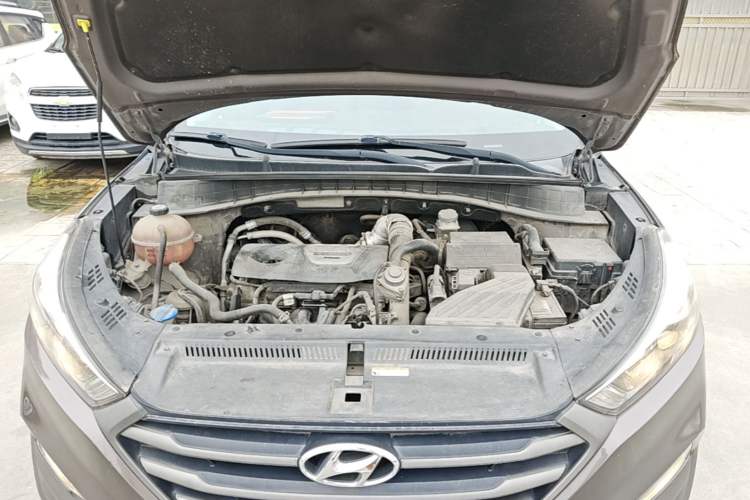 Used Hyundai Tucson 2015 1.6T Dual-Clutch Two-Wheel-Drive Smart Model Engine Bay