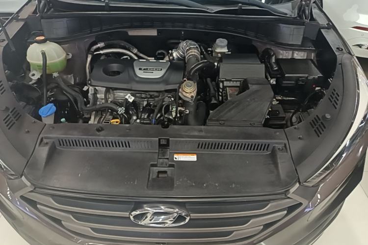 Used Hyundai Tucson 2015 1.6T Dual-Clutch Two-Wheel-Drive Smart Model Engine Bay