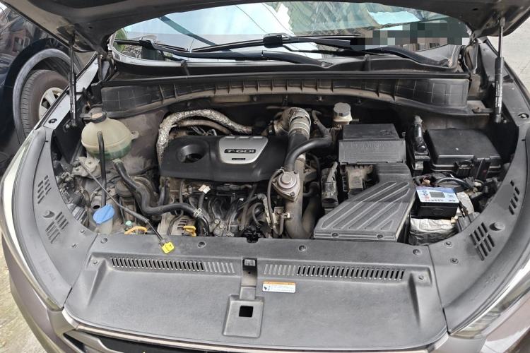 Used Hyundai Tucson 2015 1.6T Dual-Clutch Two-Wheel-Drive Leading Model Engine Bay