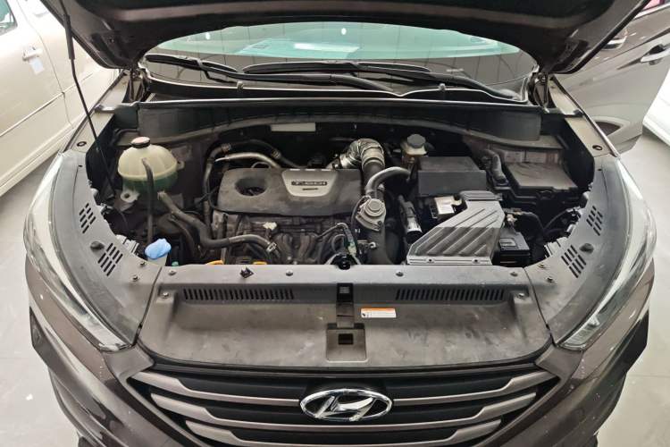 Used Hyundai Tucson 2015 1.6T Dual-Clutch Two-Wheel-Drive Smart Model Engine Bay