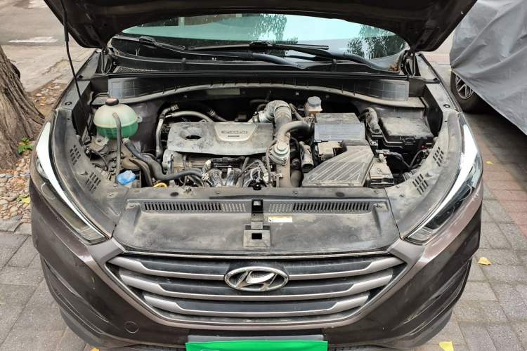 Used Hyundai Tucson 2015 1.6T Dual-Clutch Two-Wheel-Drive Smart Model Engine Bay