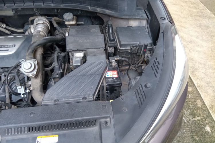 Used Hyundai Tucson 2015 1.6T Dual-Clutch Two-Wheel-Drive Smart Model Engine Bay Left