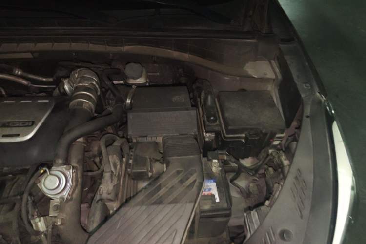 Used Hyundai Tucson 2015 1.6T Dual-Clutch Two-Wheel-Drive Smart Model Engine Bay Left