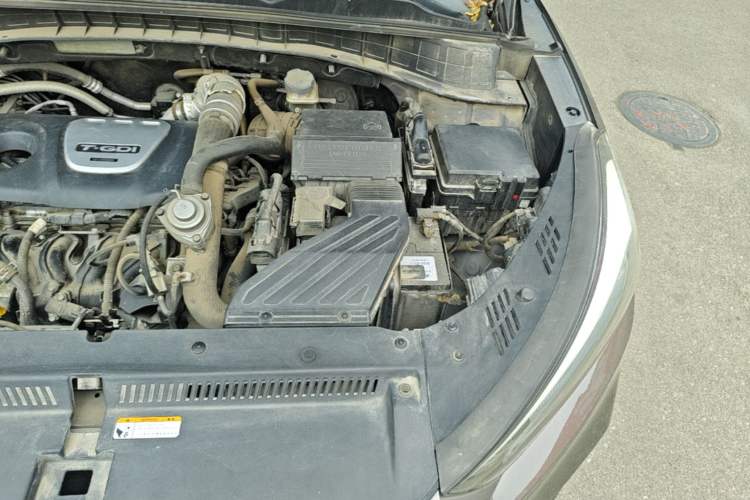 Used Hyundai Tucson 2015 1.6T Dual-Clutch Two-Wheel-Drive Smart Model Engine Bay Left