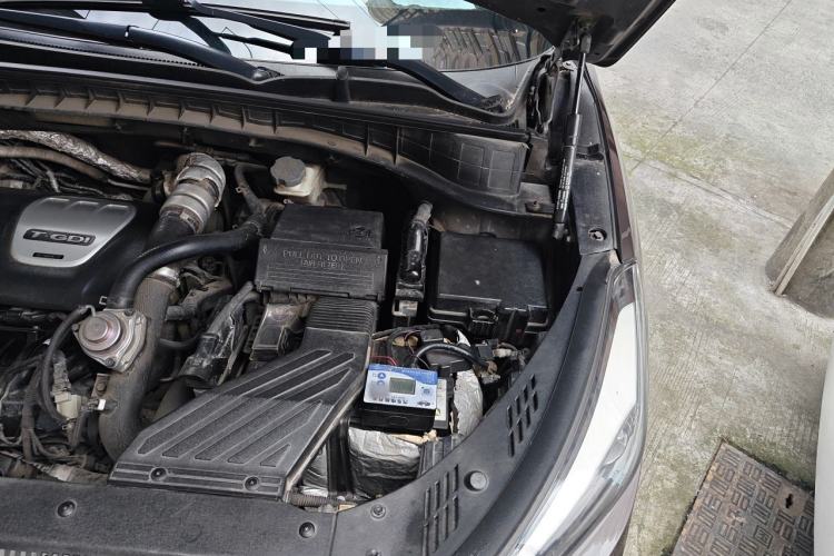 Used Hyundai Tucson 2015 1.6T Dual-Clutch Two-Wheel-Drive Leading Model Engine Bay Left