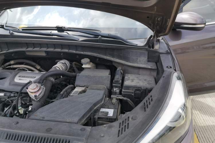 Used Hyundai Tucson 2015 1.6T Dual-Clutch Two-Wheel-Drive Smart Model Engine Bay Left