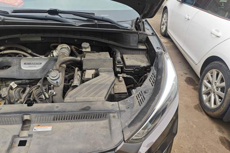 Used Hyundai Tucson 2015 1.6T Dual-Clutch Two-Wheel-Drive Smart Model Engine Bay Left