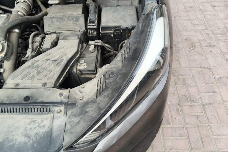Used Hyundai Tucson 2015 1.6T Dual-Clutch Two-Wheel-Drive Smart Model Engine Bay Left