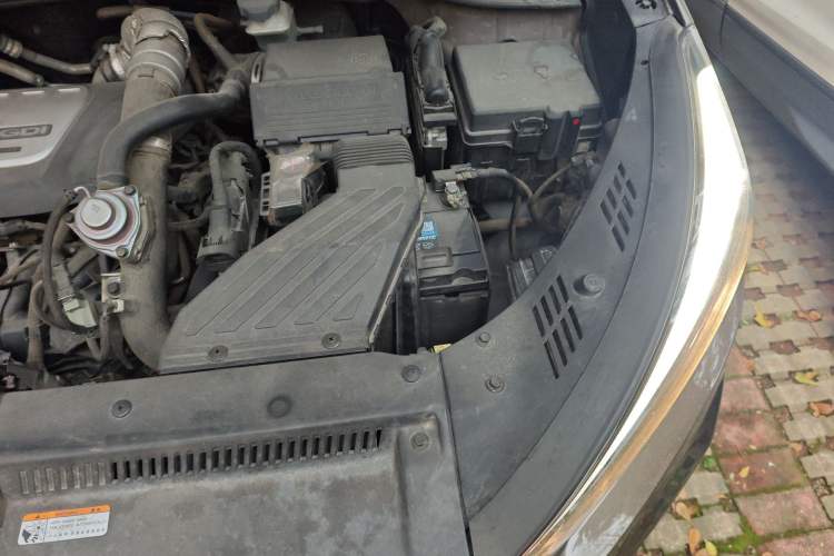 Used Hyundai Tucson 2015 1.6T Dual-Clutch Two-Wheel-Drive Smart Model Engine Bay Left