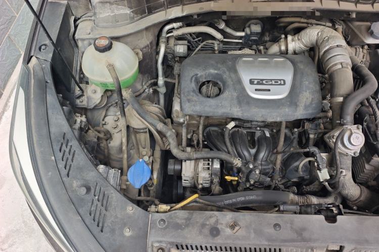 Used Hyundai Tucson 2015 1.6T Dual-Clutch Two-Wheel-Drive Leading Model Engine Bay Right