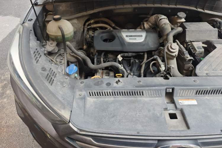 Used Hyundai Tucson 2015 1.6T Dual-Clutch Two-Wheel-Drive Smart Model Engine Bay Right