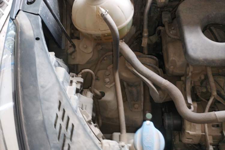 Used Hyundai Tucson 2015 1.6T Dual-Clutch Two-Wheel-Drive Smart Model Engine Bay Right