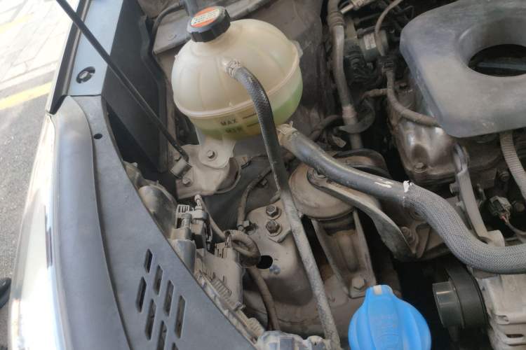 Used Hyundai Tucson 2015 1.6T Dual-Clutch Two-Wheel-Drive Smart Model Engine Bay Right