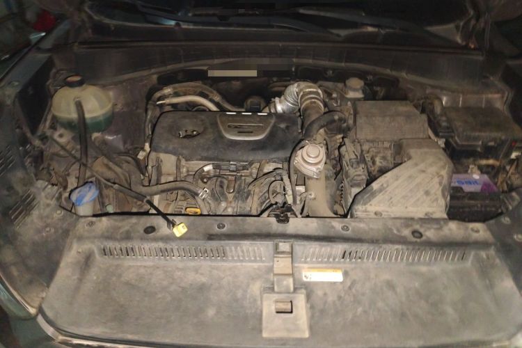 Used Hyundai Tucson 2015 1.6T Dual-Clutch Two-Wheel-Drive Leading Model Engine Bay