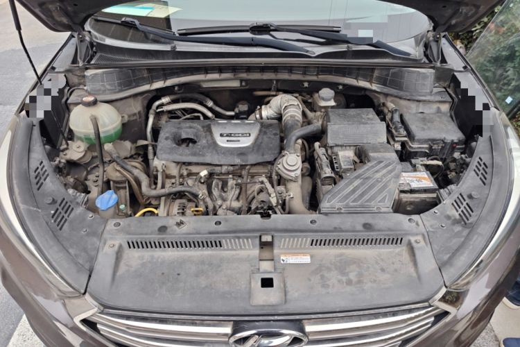 Used Hyundai Tucson 2015 1.6T Dual-Clutch All-Wheel-Drive Premium Model Engine Bay