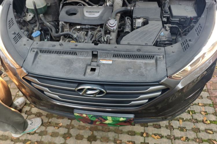 Used Hyundai Tucson 2015 1.6T Dual-Clutch Two-Wheel-Drive Smart Model Engine Bay